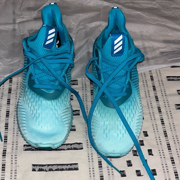 ADIDAS SPORT SHOES - Picture 1 of 2